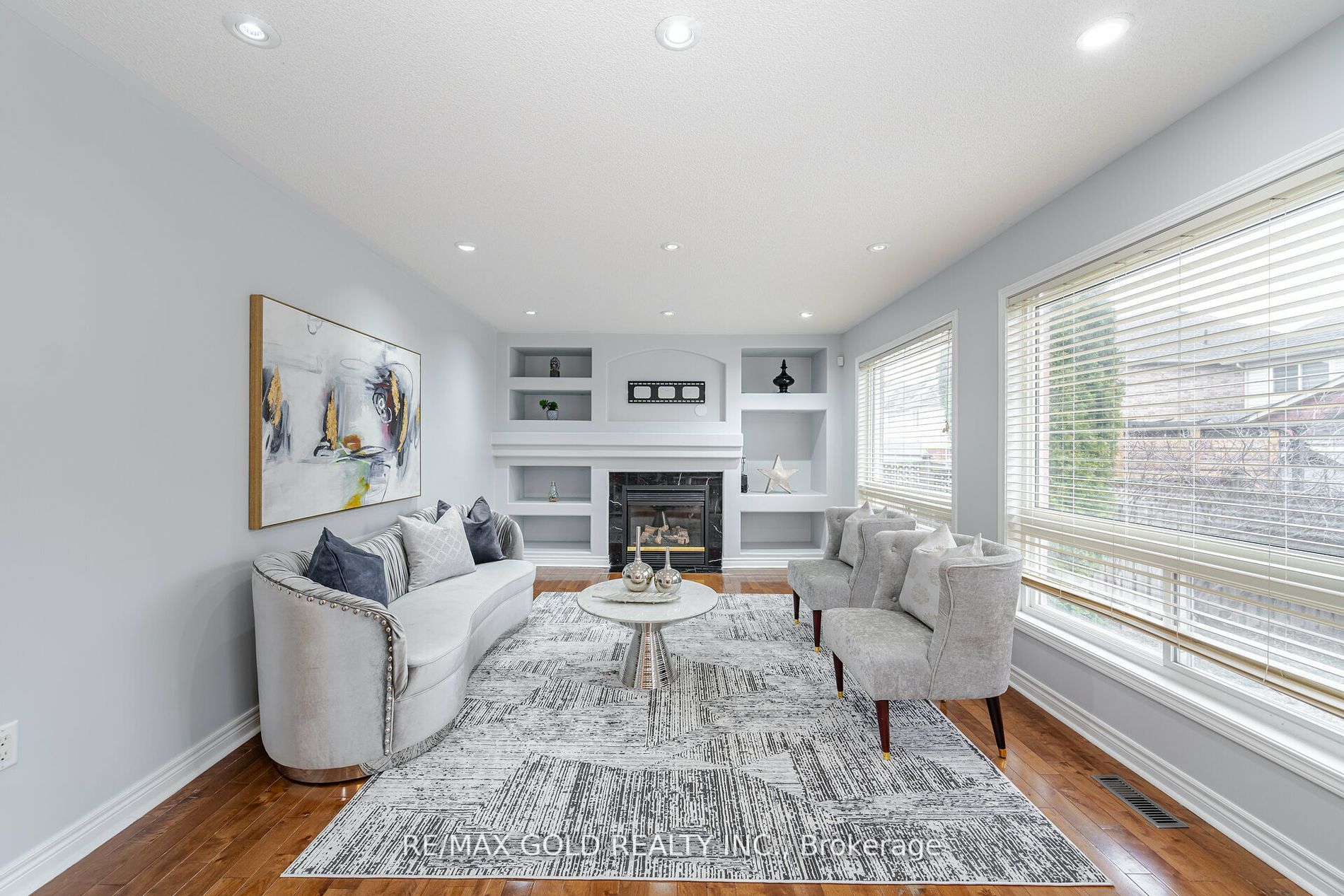 6 Mistybrook Crescent