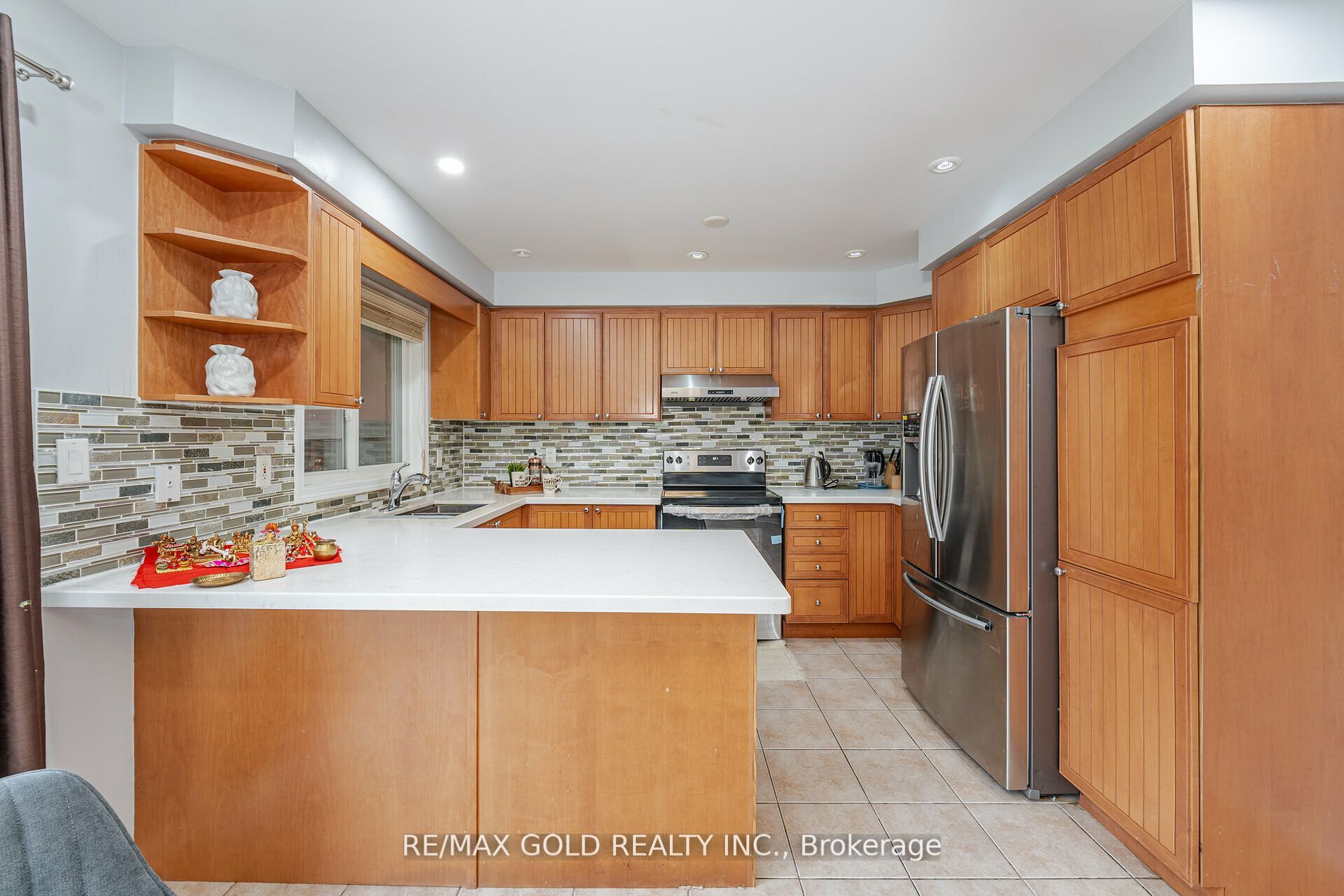6 Mistybrook Crescent