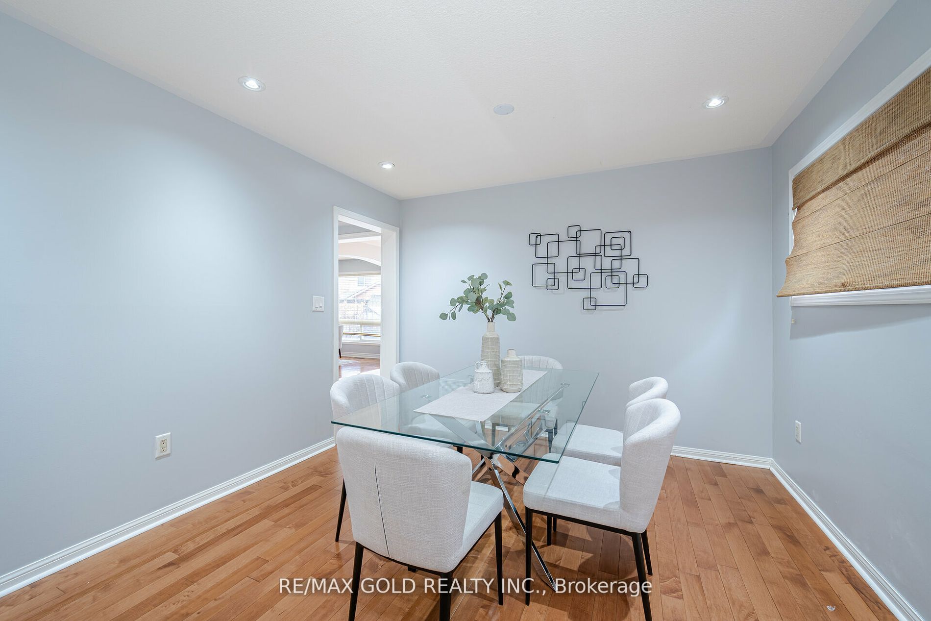 6 Mistybrook Crescent