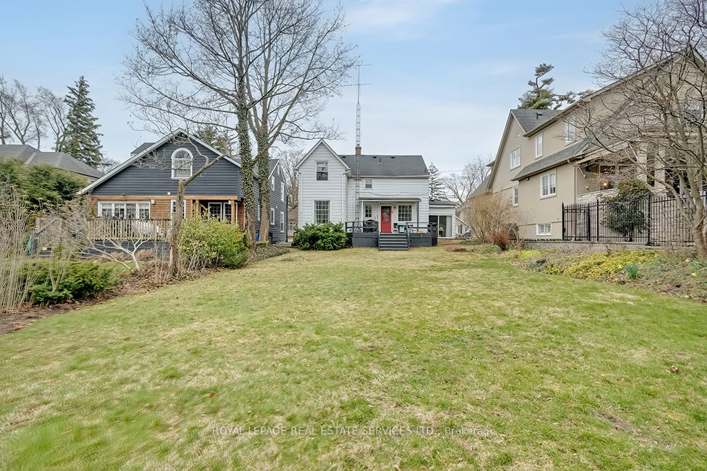 25 Howard Avenue