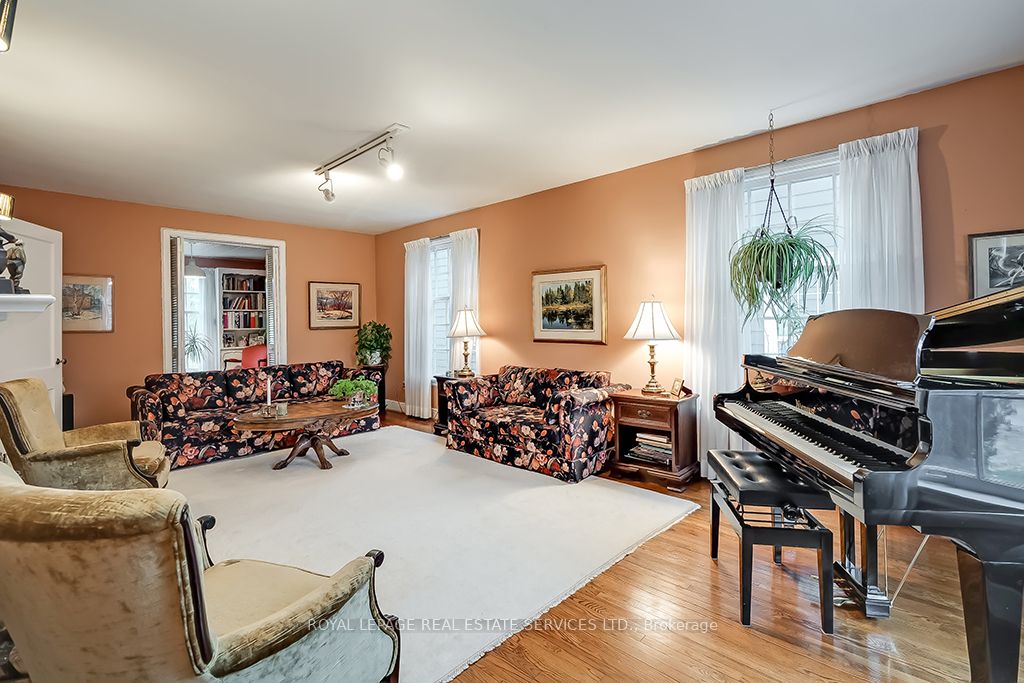 25 Howard Avenue