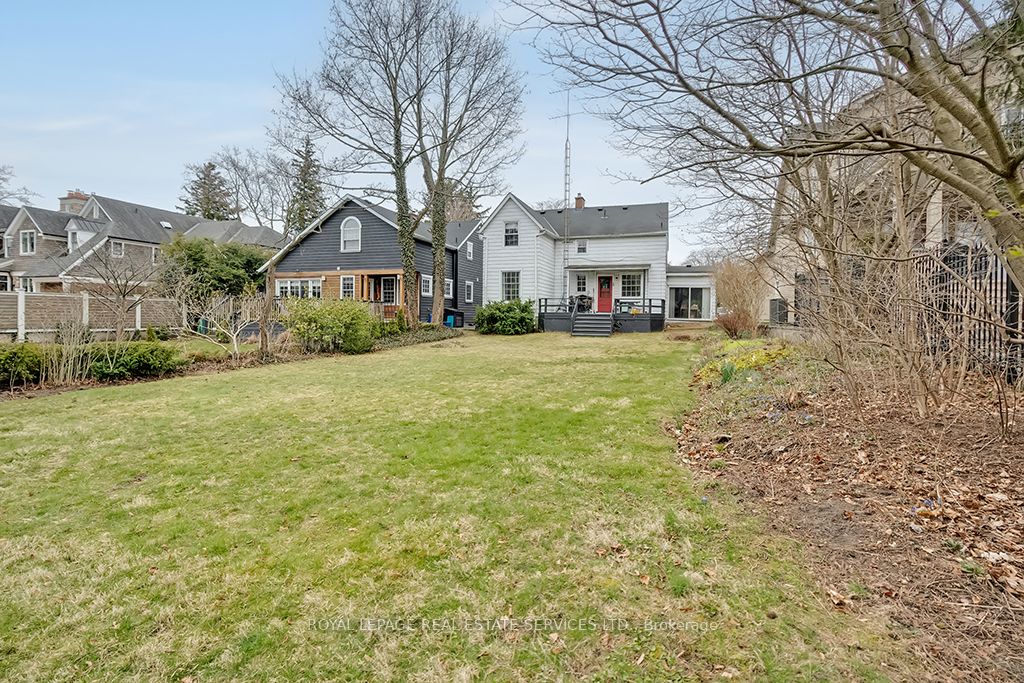 25 Howard Avenue