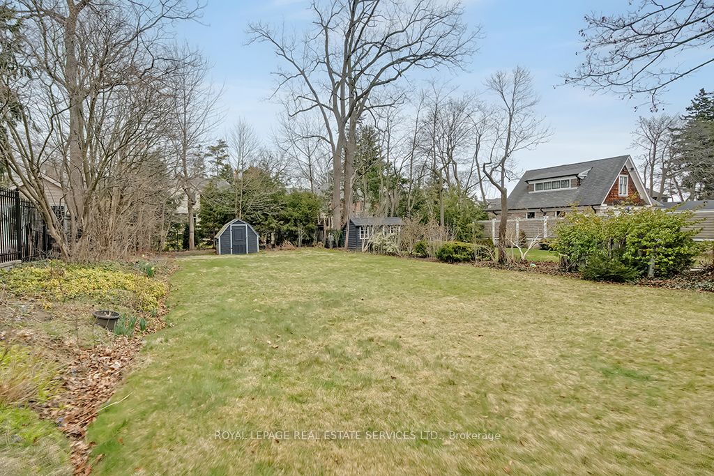 25 Howard Avenue