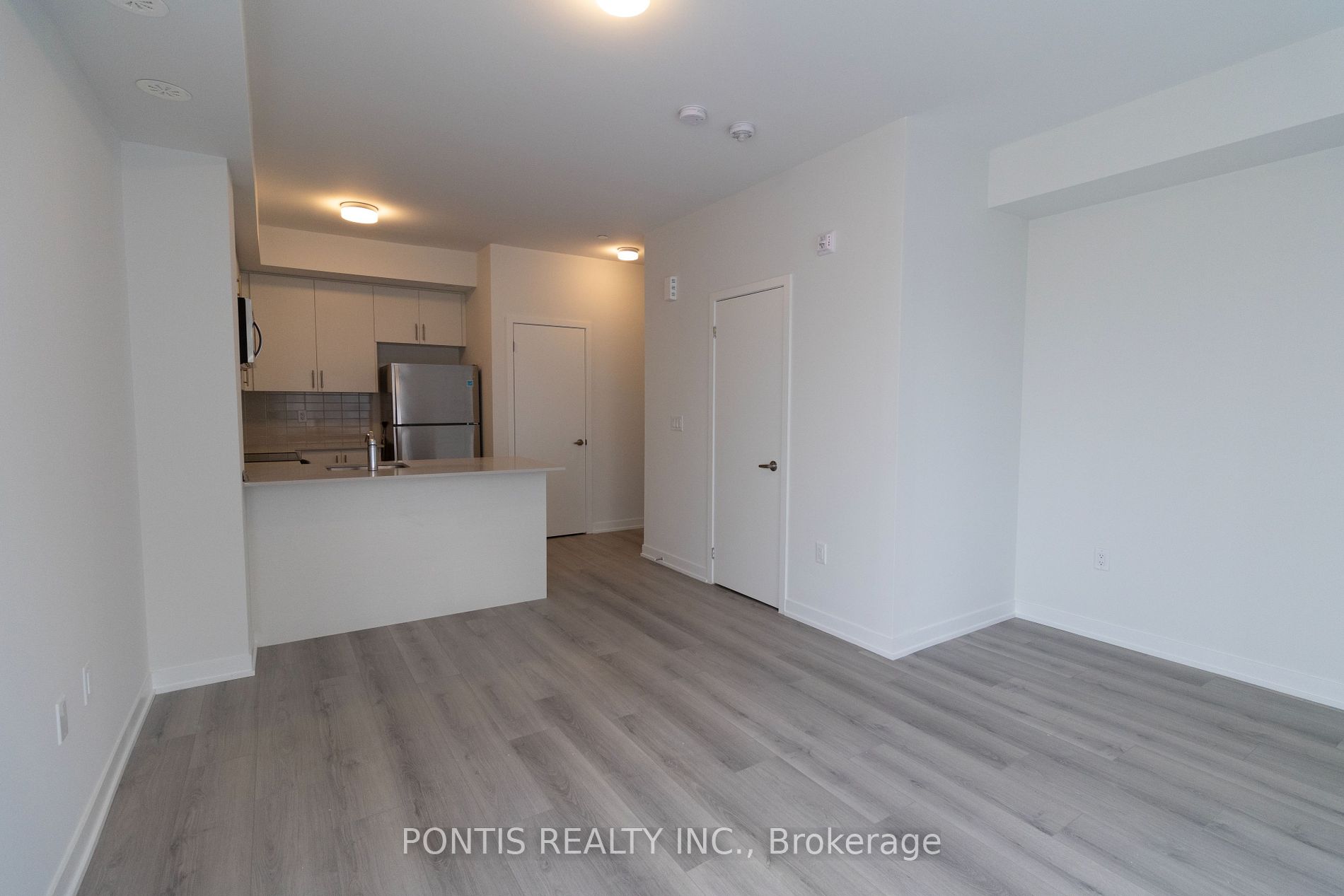 3556 Colonial Dr, #16