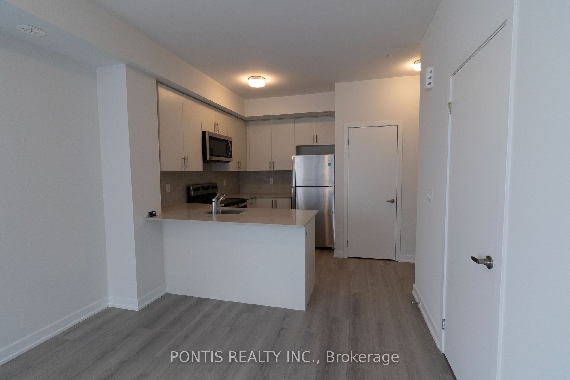 3556 Colonial Dr, #16