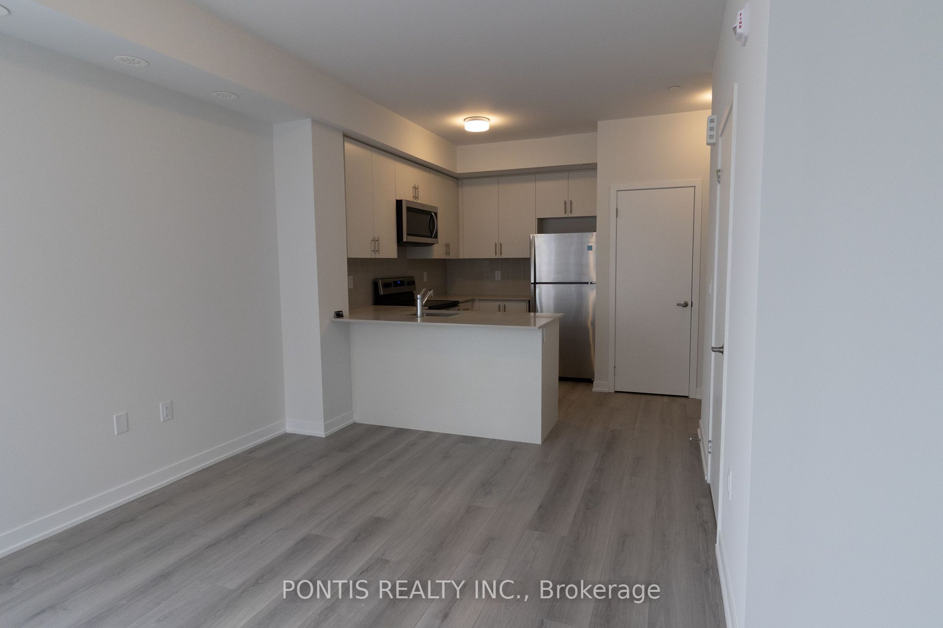 3556 Colonial Dr, #16