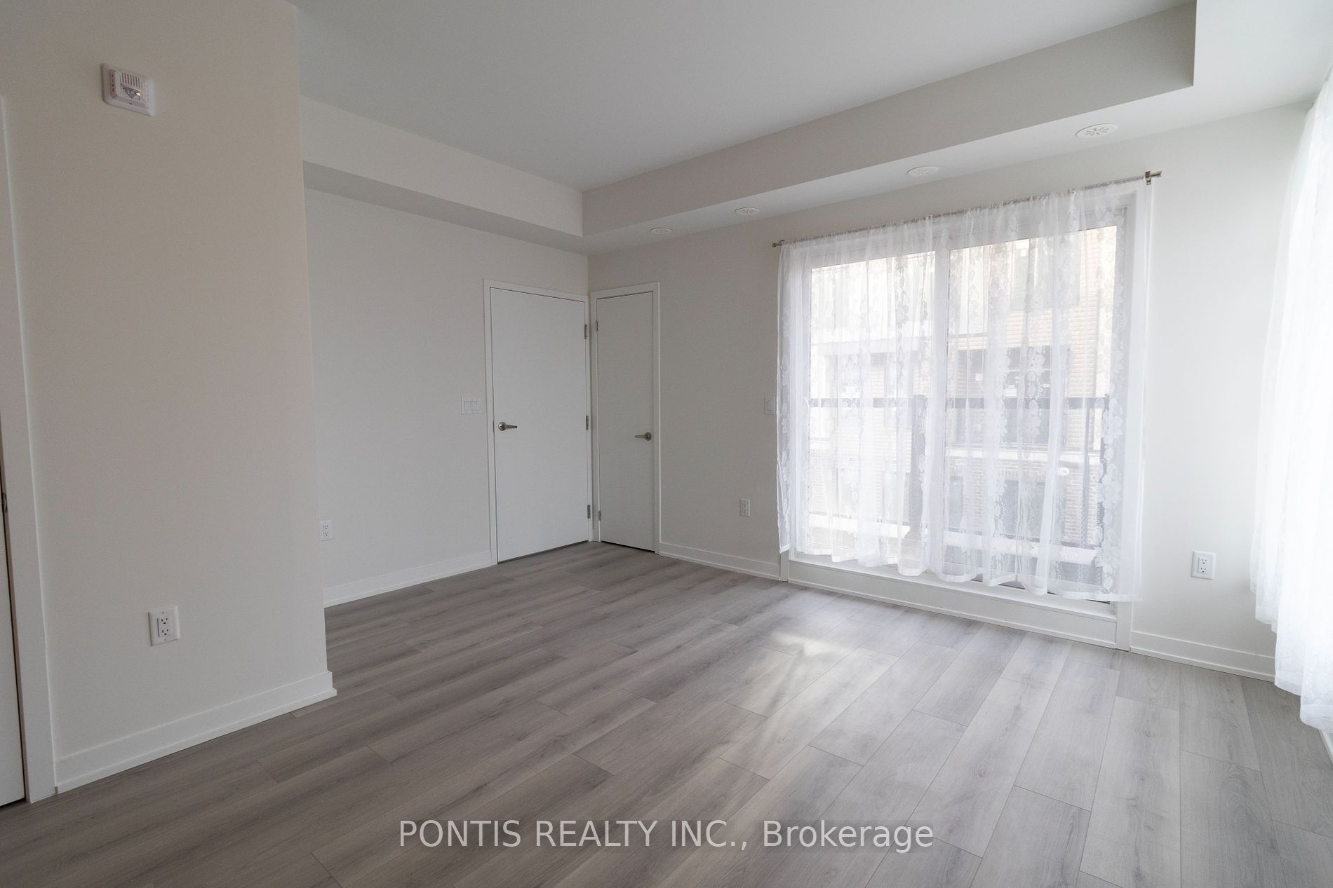 3556 Colonial Dr, #16