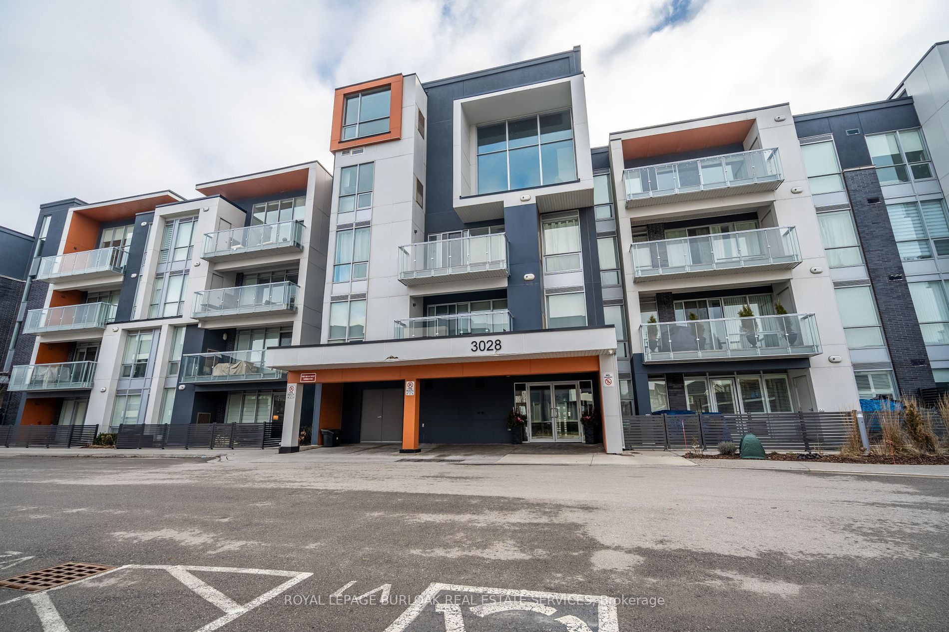 3028 Creekshore Common, #109