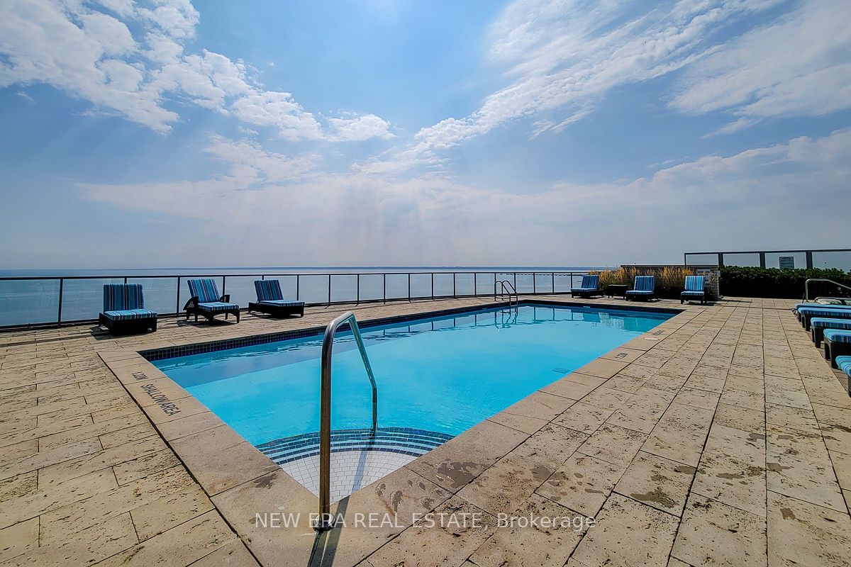11 Bronte Rd, #323