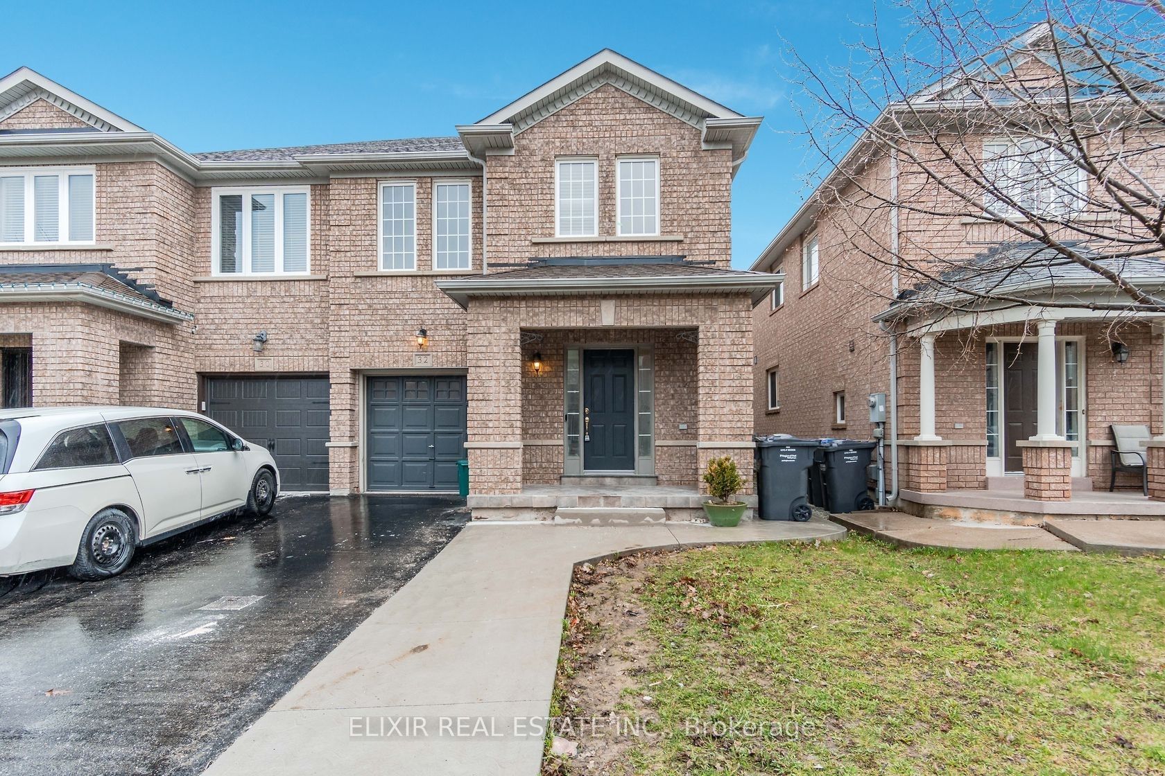 32 Trumpet Valley Boulevard