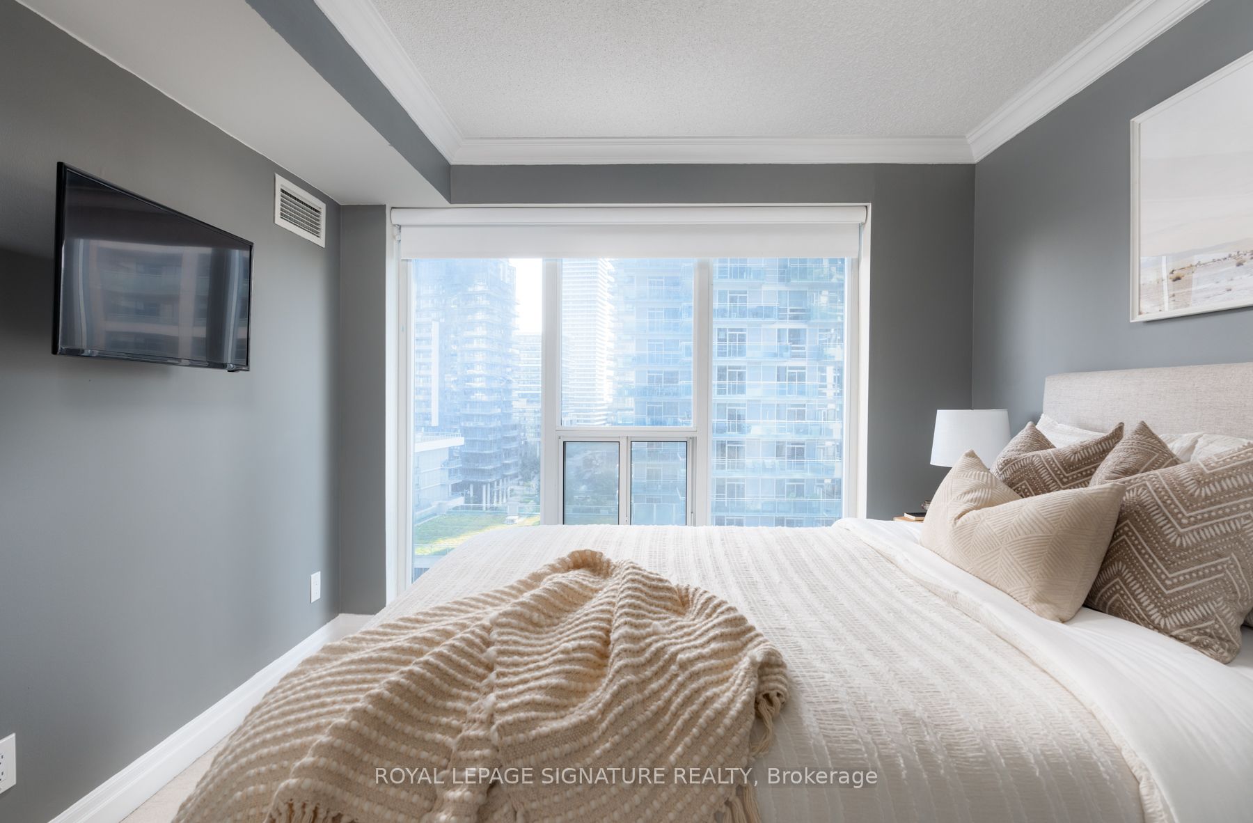 2121 Lake Shore Boulevard W, #1012