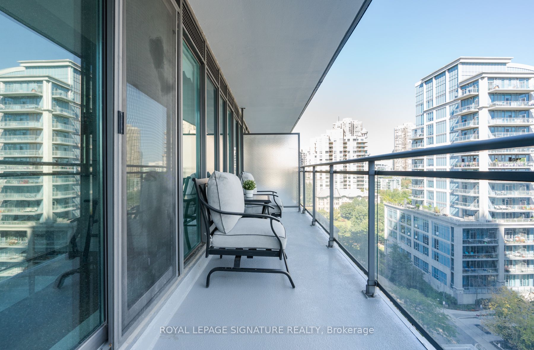 2121 Lake Shore Boulevard W, #1012