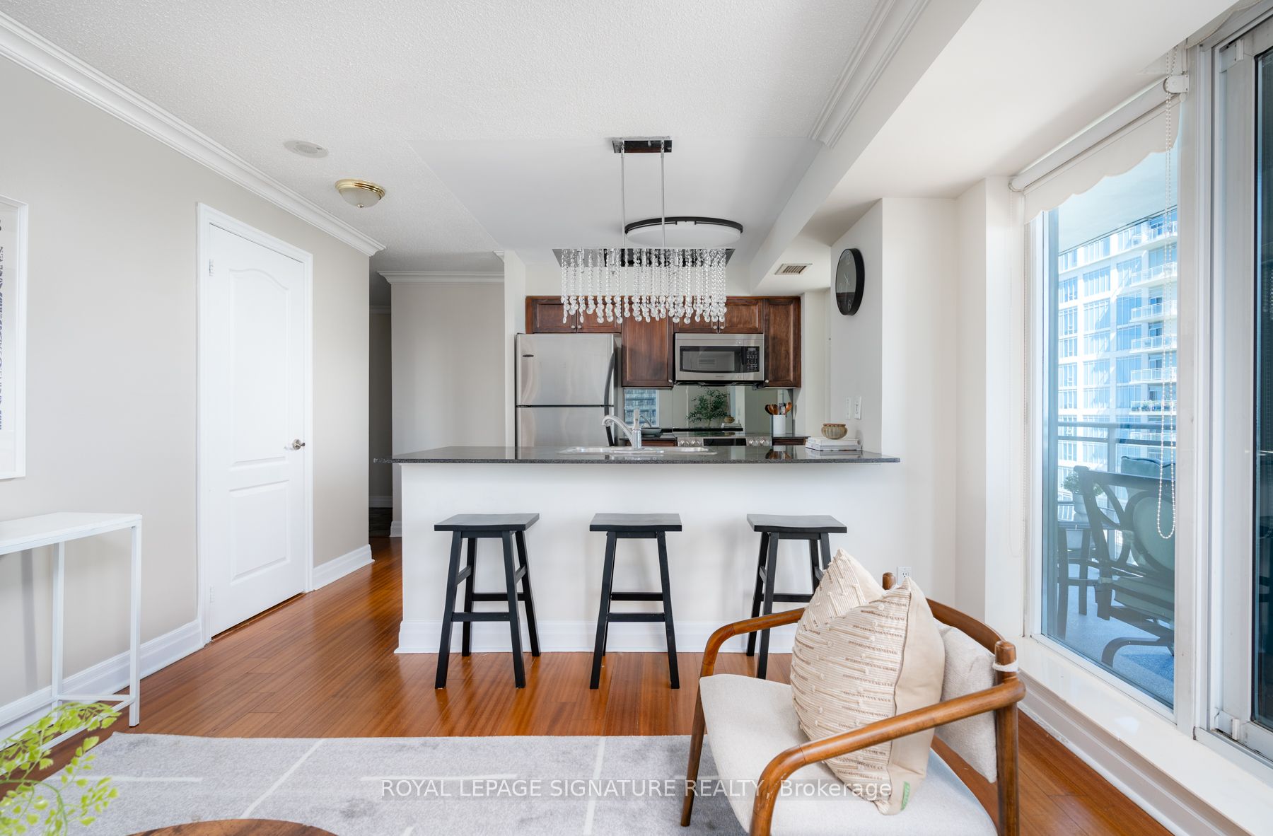 2121 Lake Shore Boulevard W, #1012