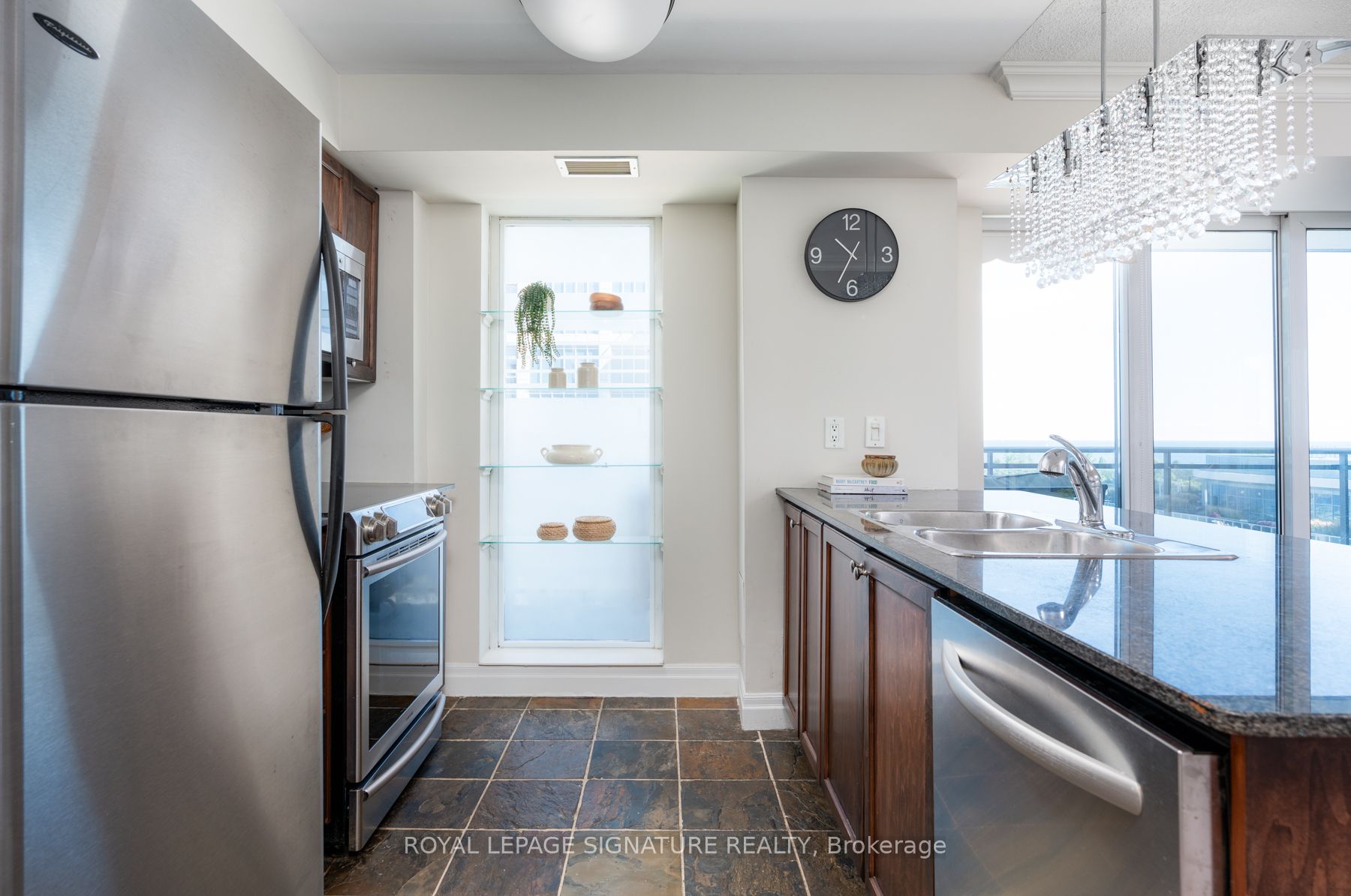 2121 Lake Shore Boulevard W, #1012
