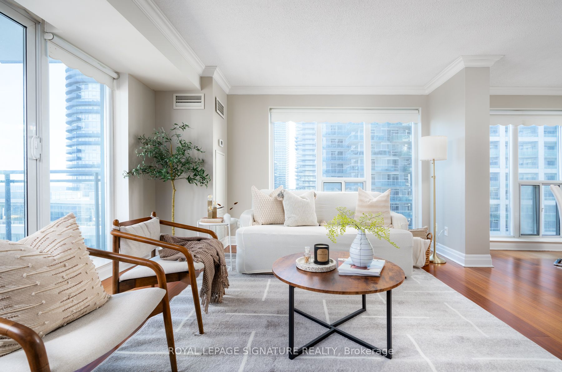 2121 Lake Shore Boulevard W, #1012