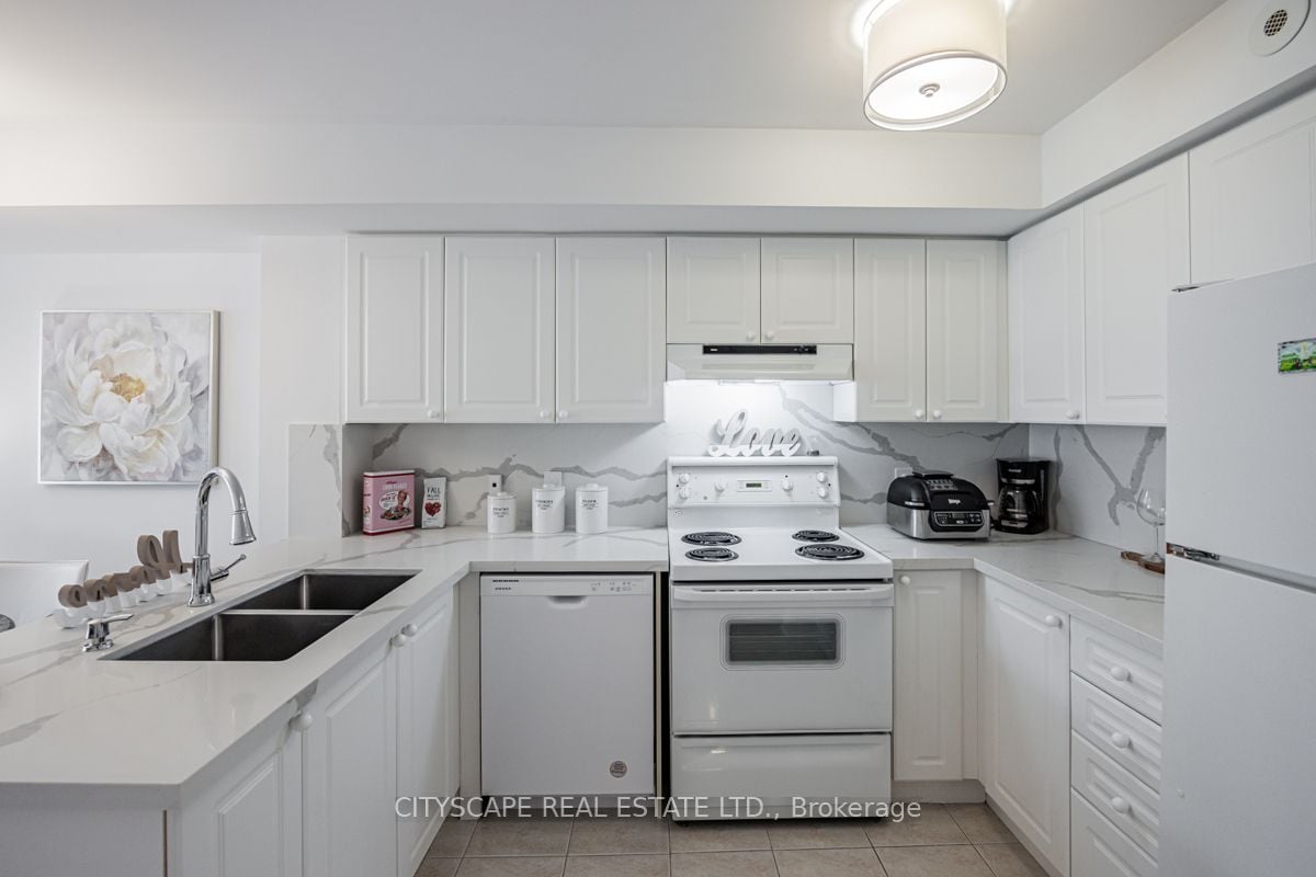 601 Shoreline Dr, #130