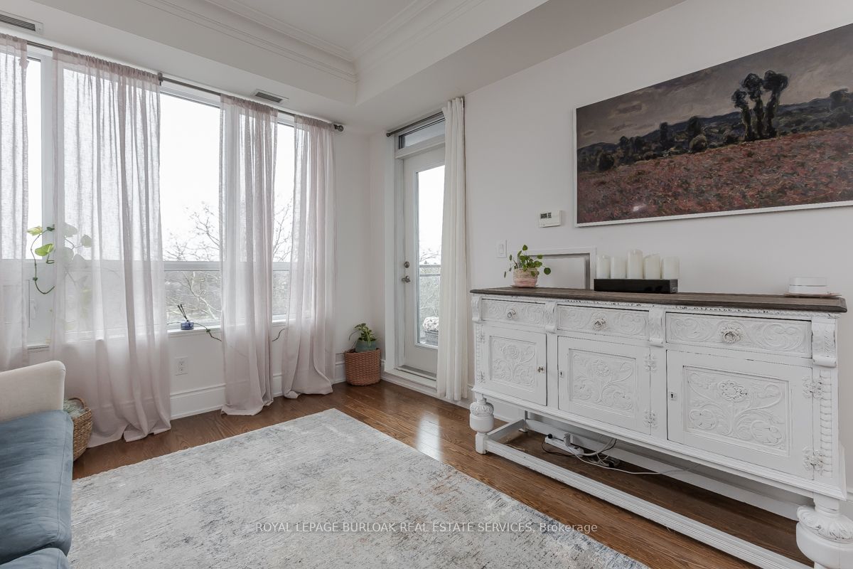 3500 Lakeshore Road W #711