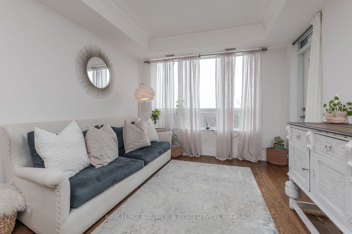 3500 Lakeshore Road W #711