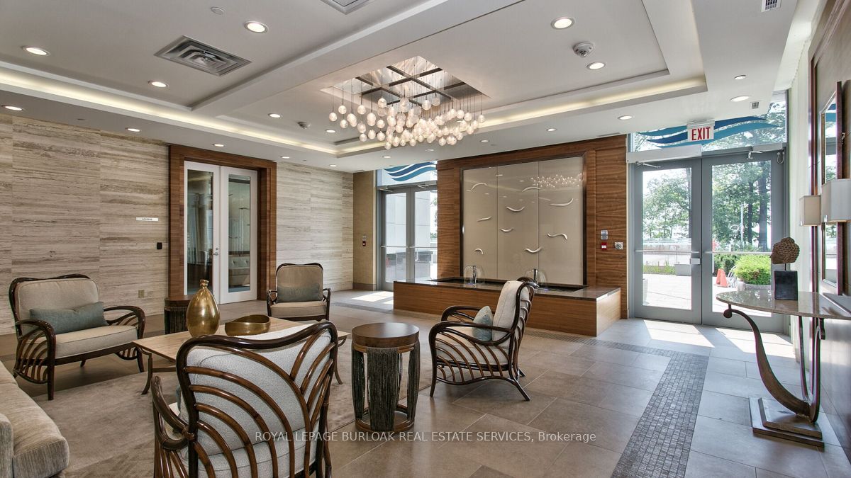 3500 Lakeshore Road W #711