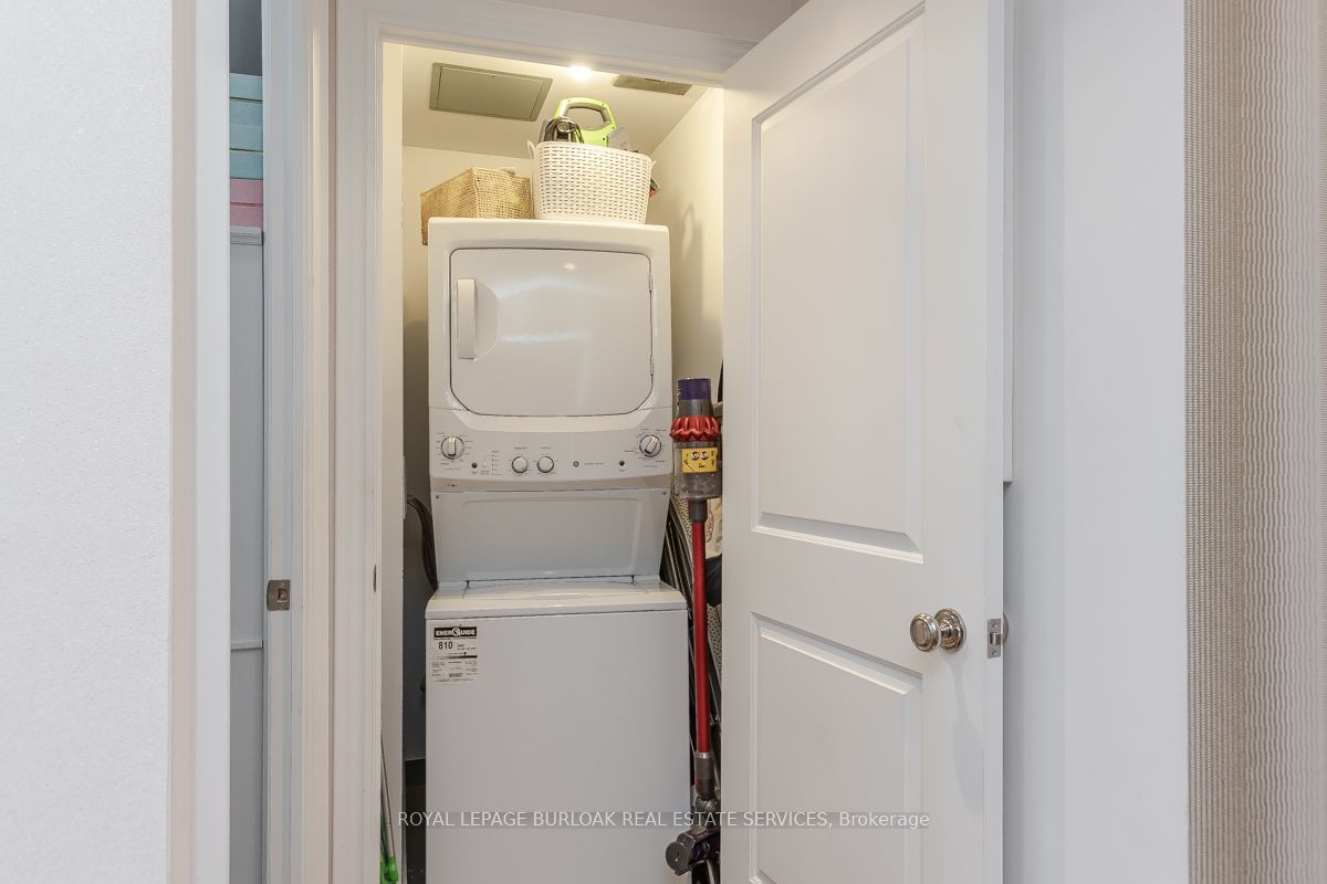 3500 Lakeshore Road W #711