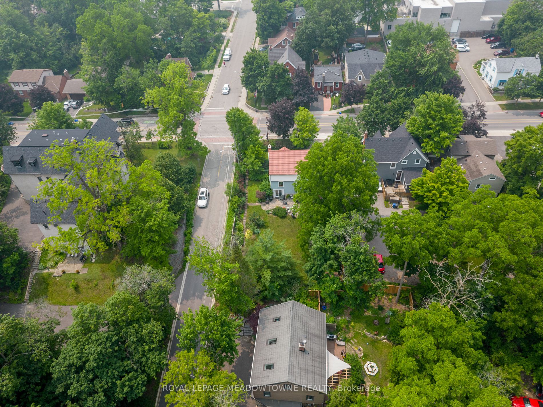133 Main Street S