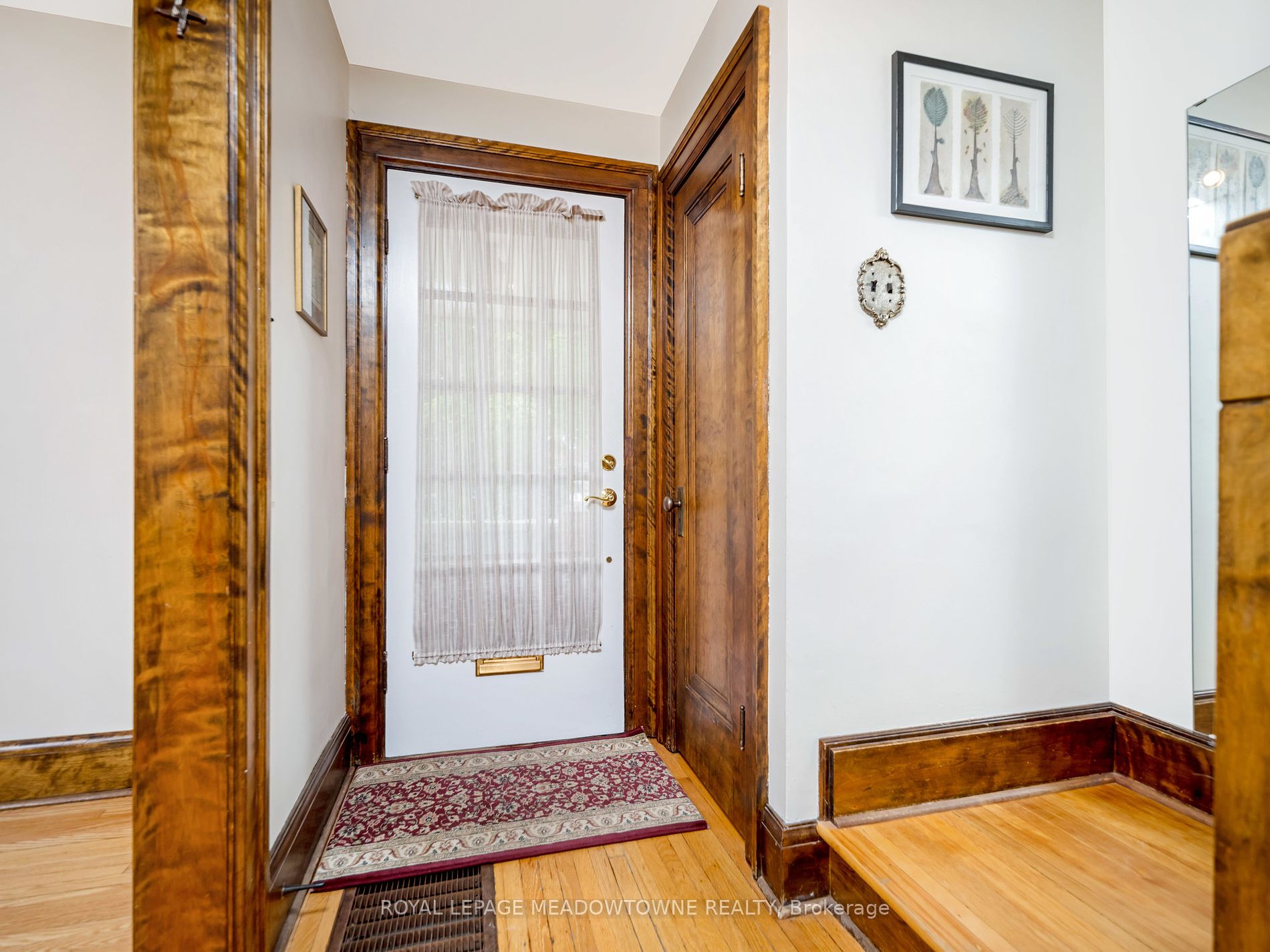 133 Main Street S
