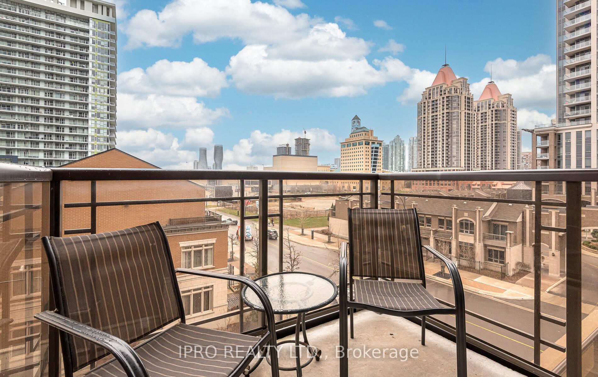 385 Prince Of Wales Dr, #412