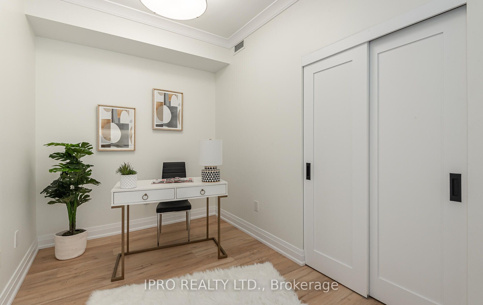 385 Prince Of Wales Dr, #412