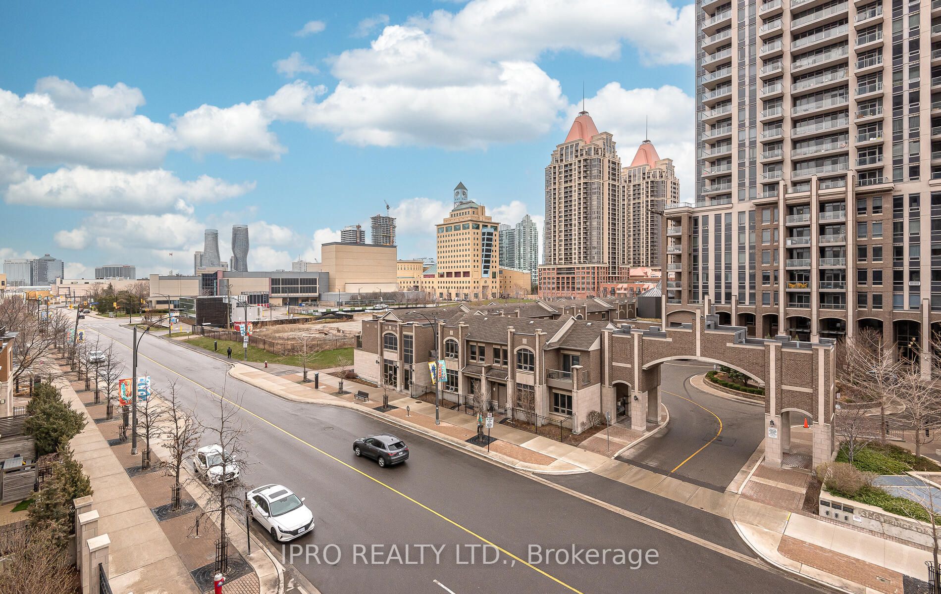 385 Prince Of Wales Dr, #412