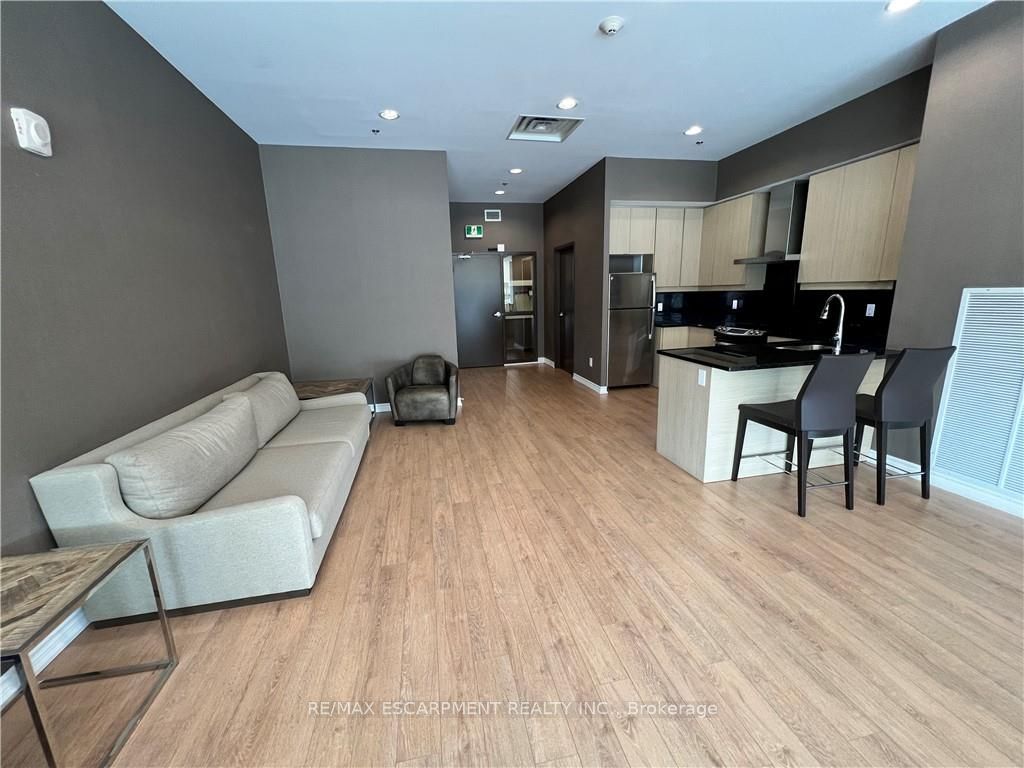 5001 Corporate Dr, #703