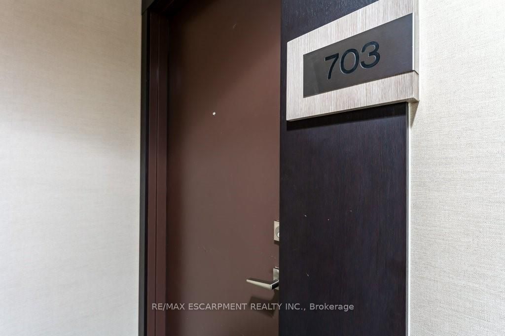 5001 Corporate Dr, #703