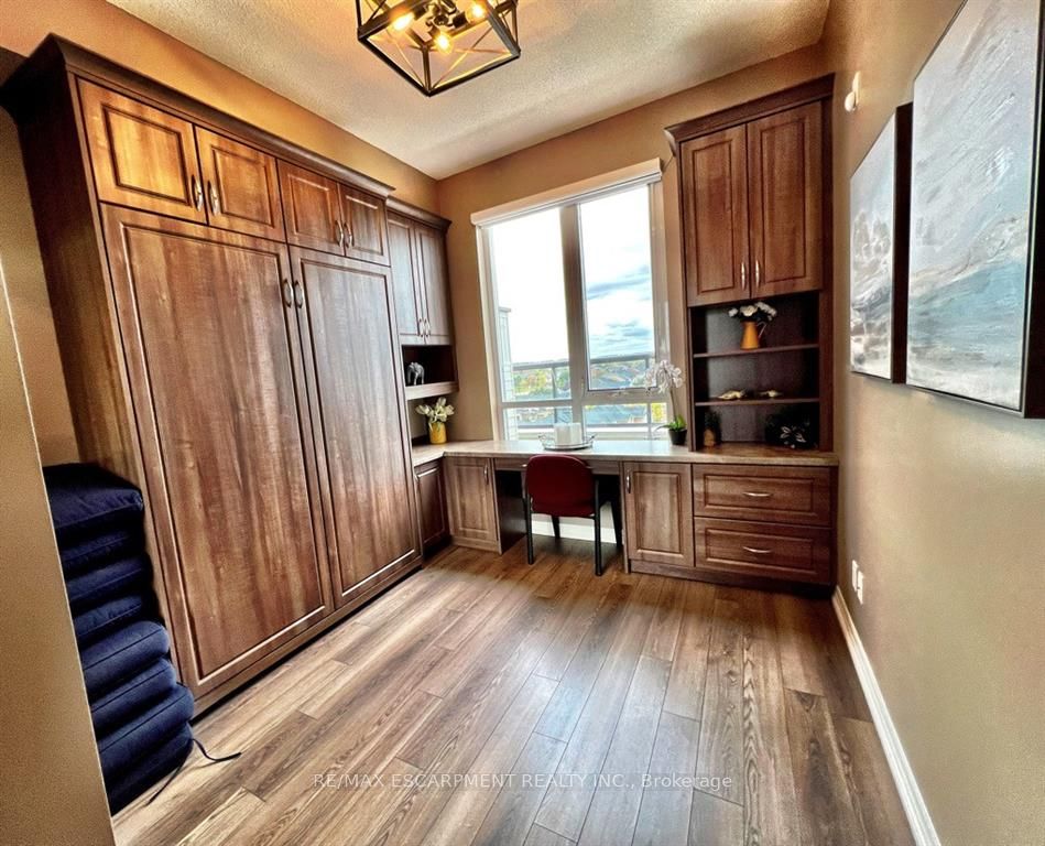 5001 Corporate Dr, #703