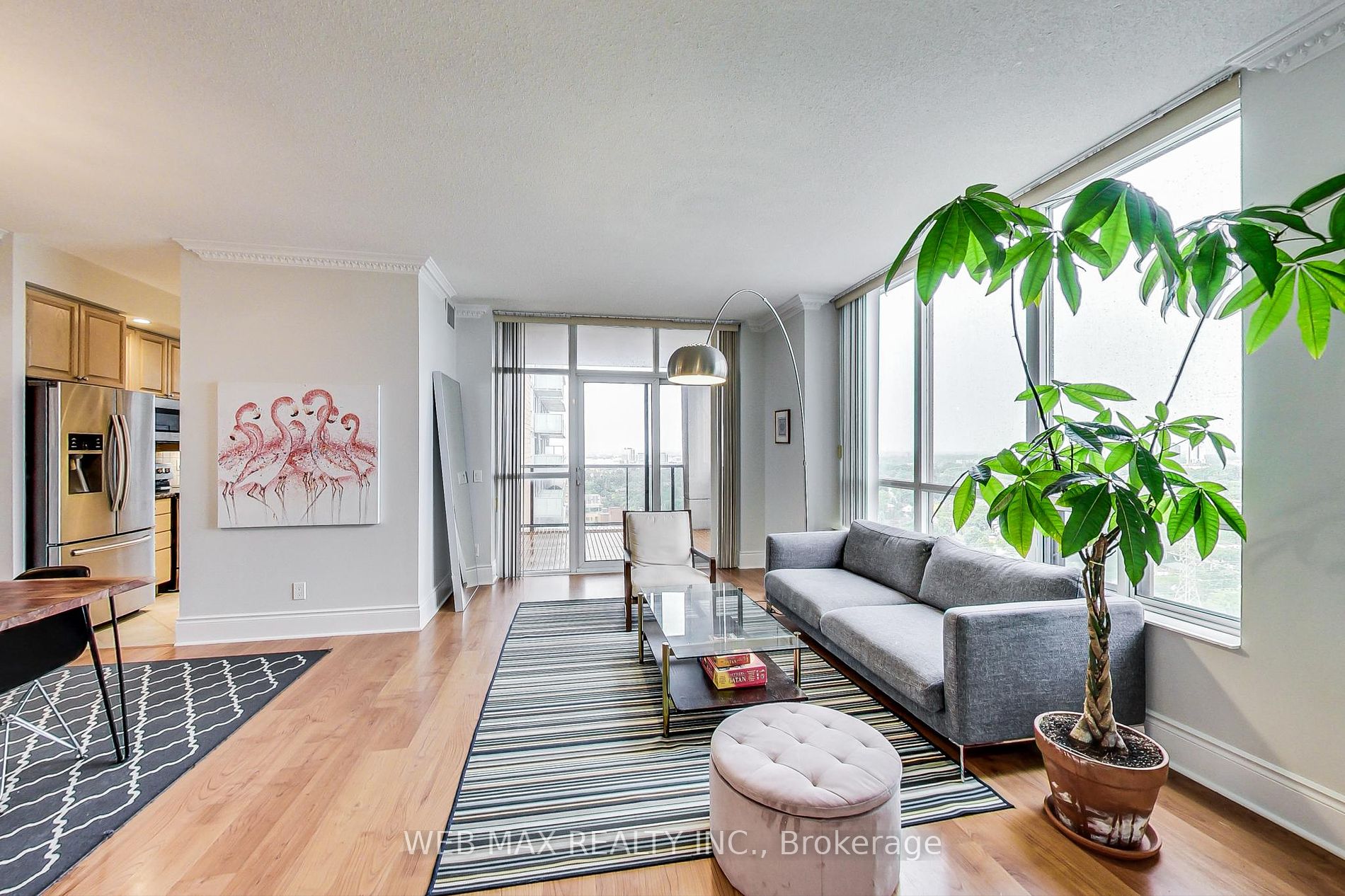5233 Dundas St W, #2318