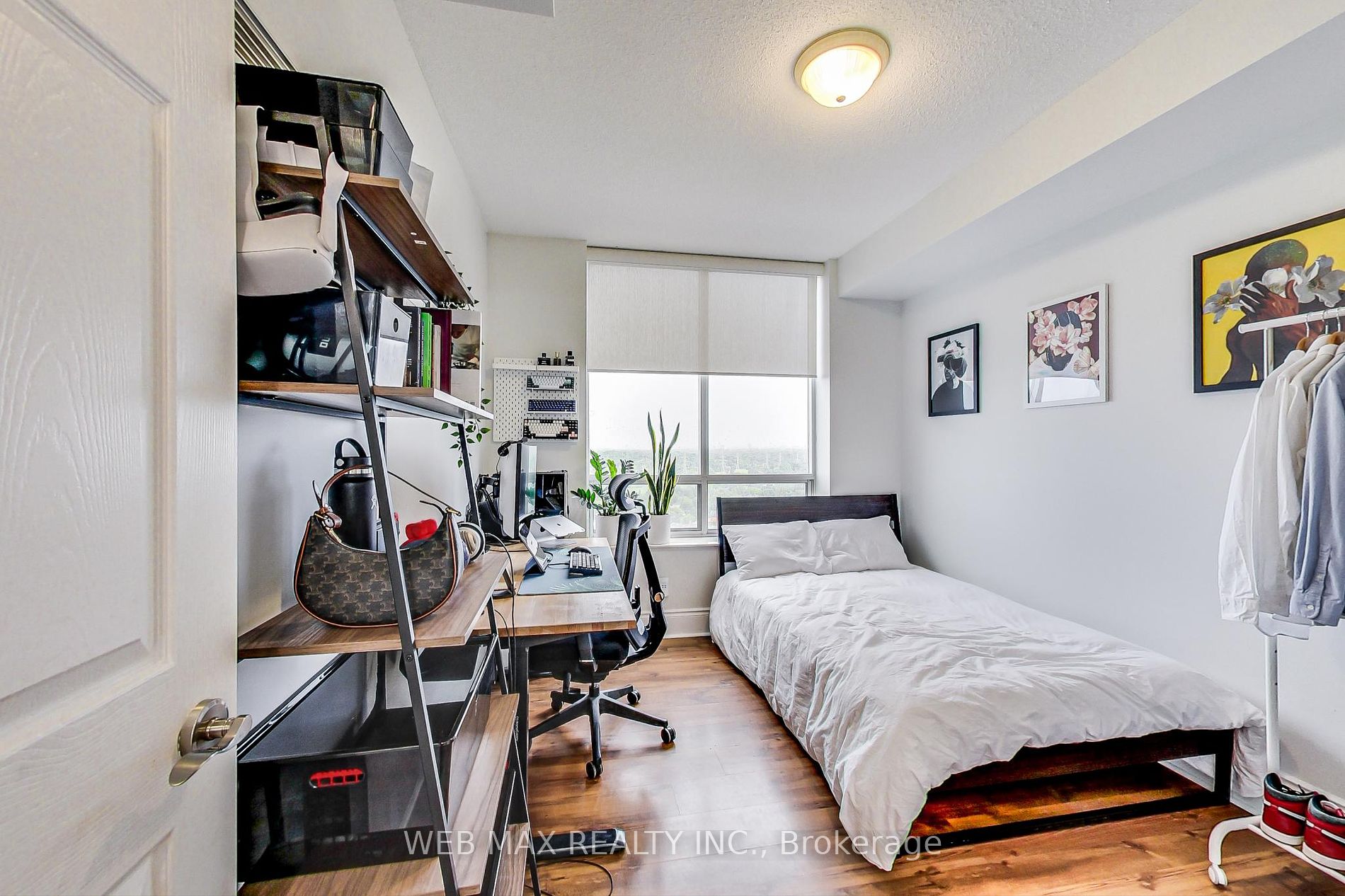 5233 Dundas St W, #2318