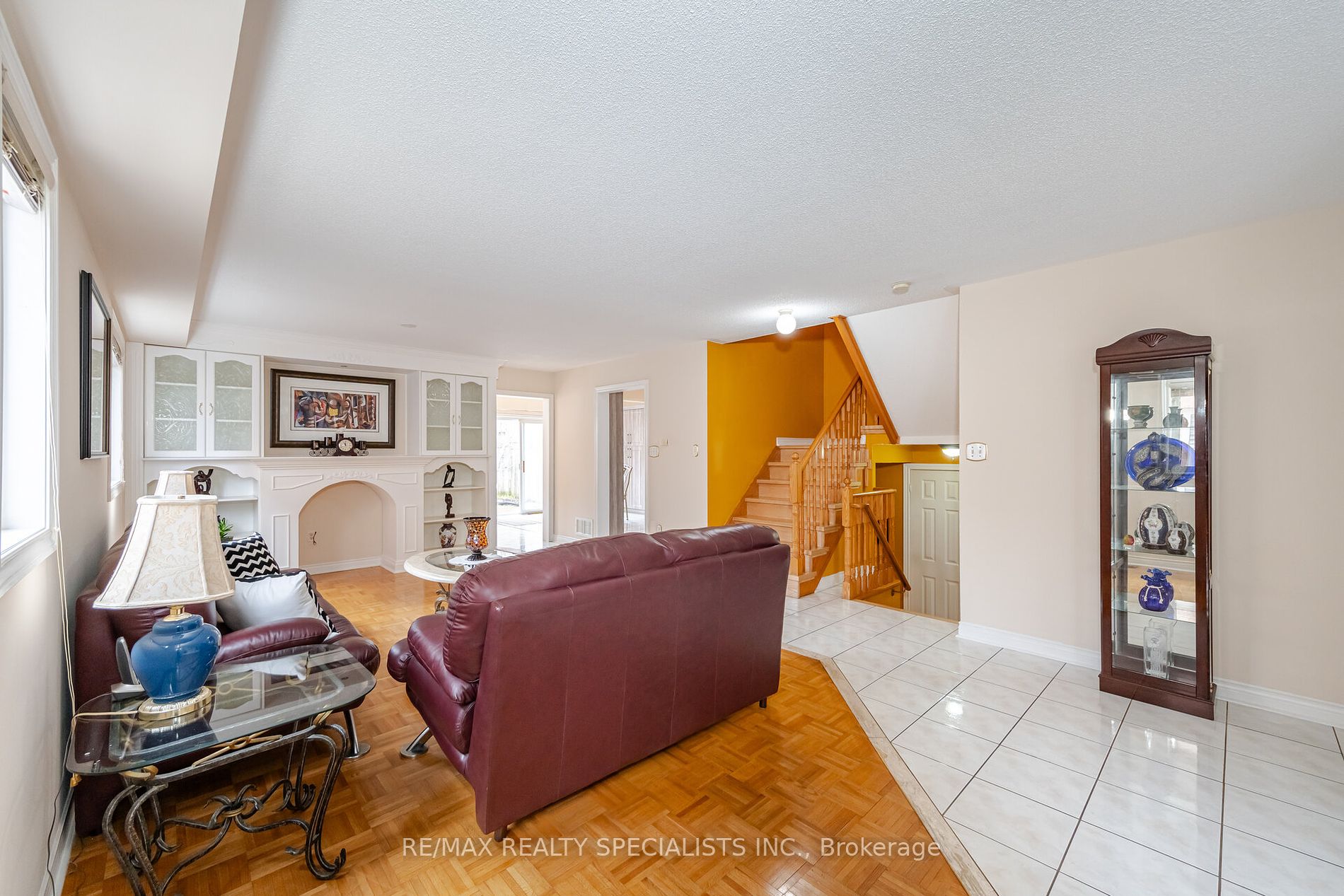 82 Fallstar Cres