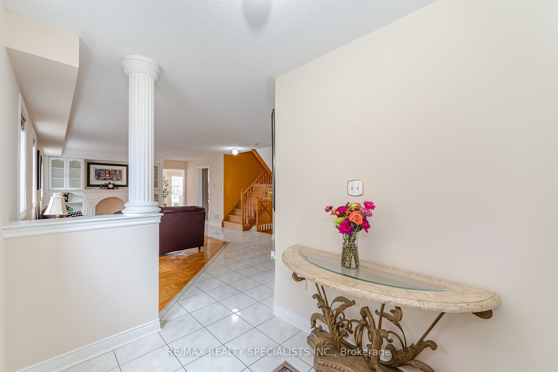 82 Fallstar Cres