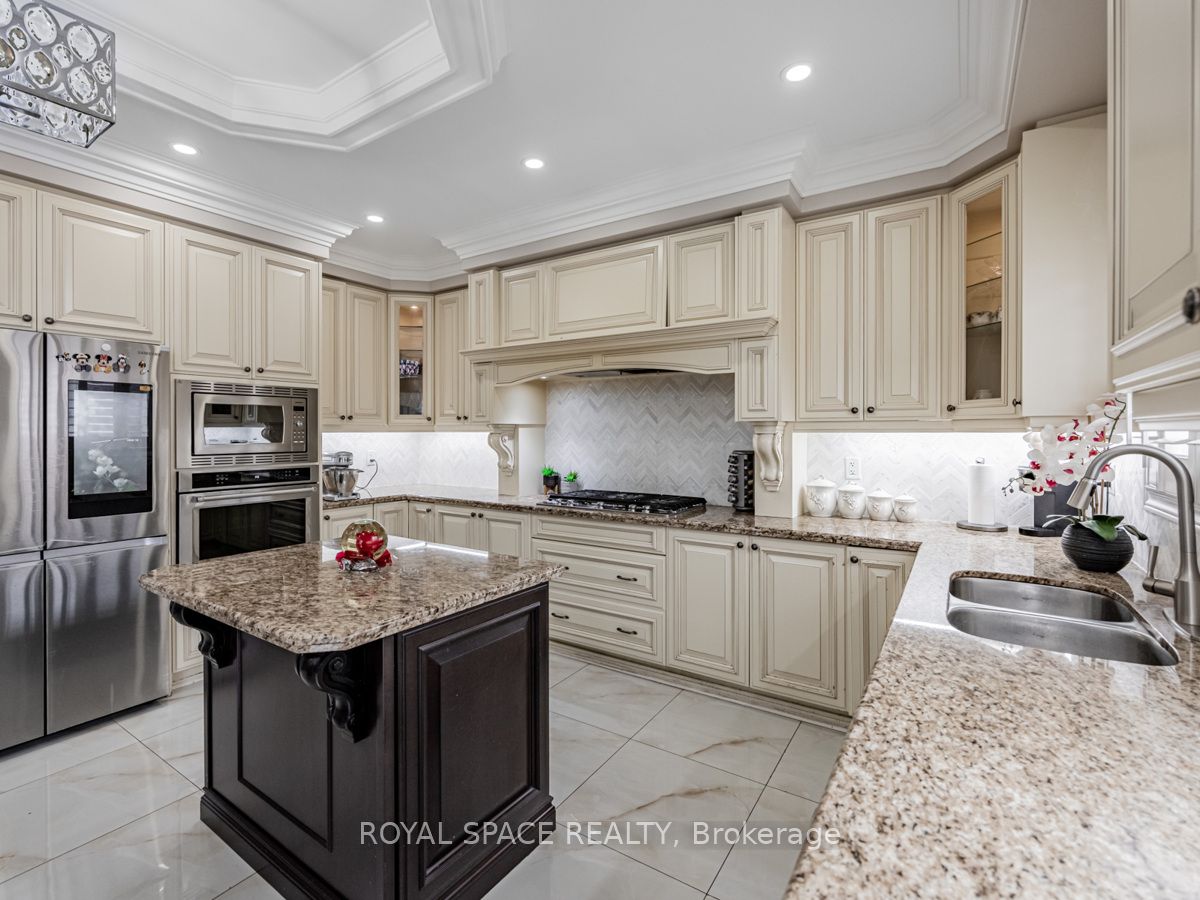 21 Belgium Crescent