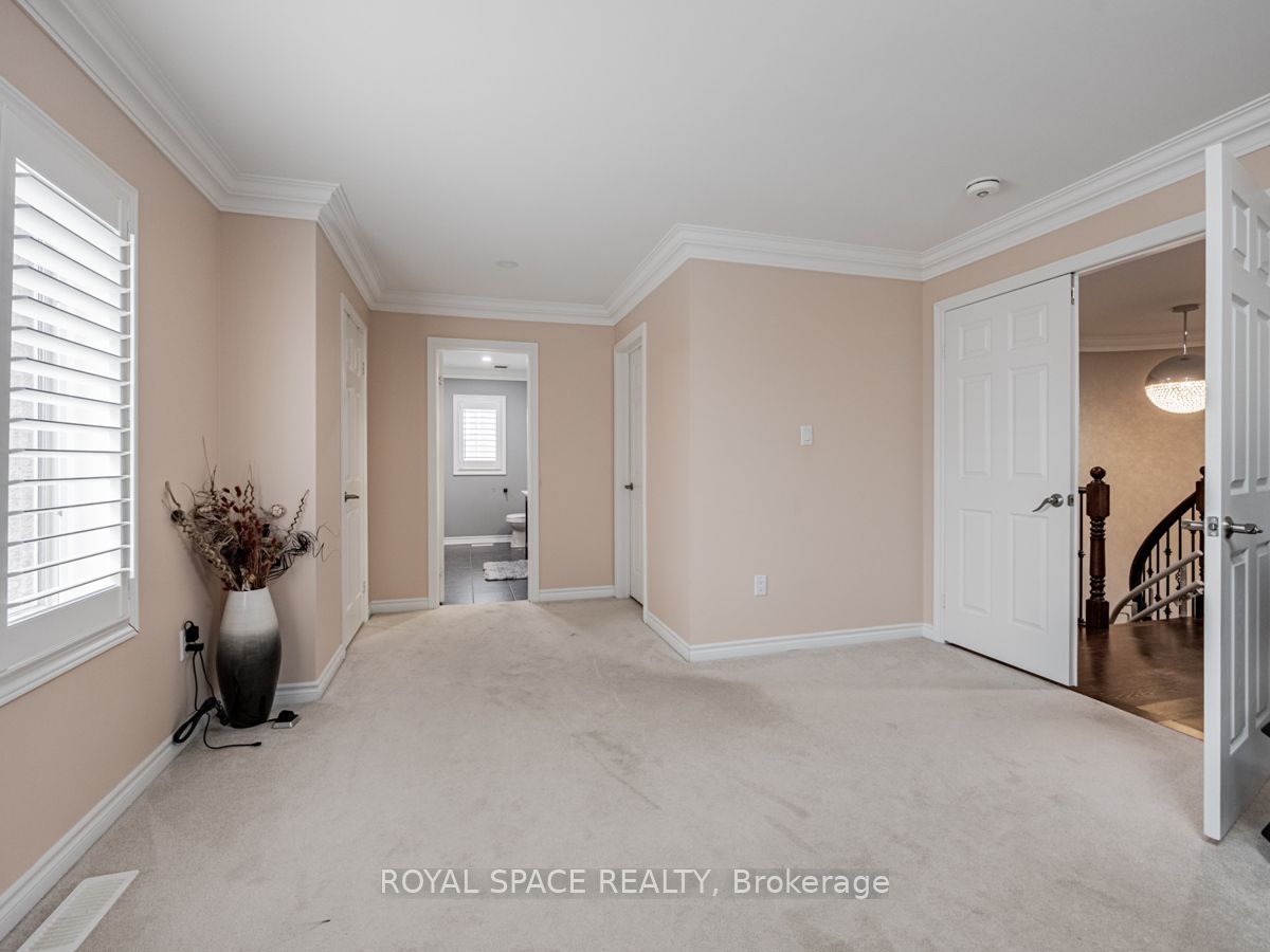 21 Belgium Crescent