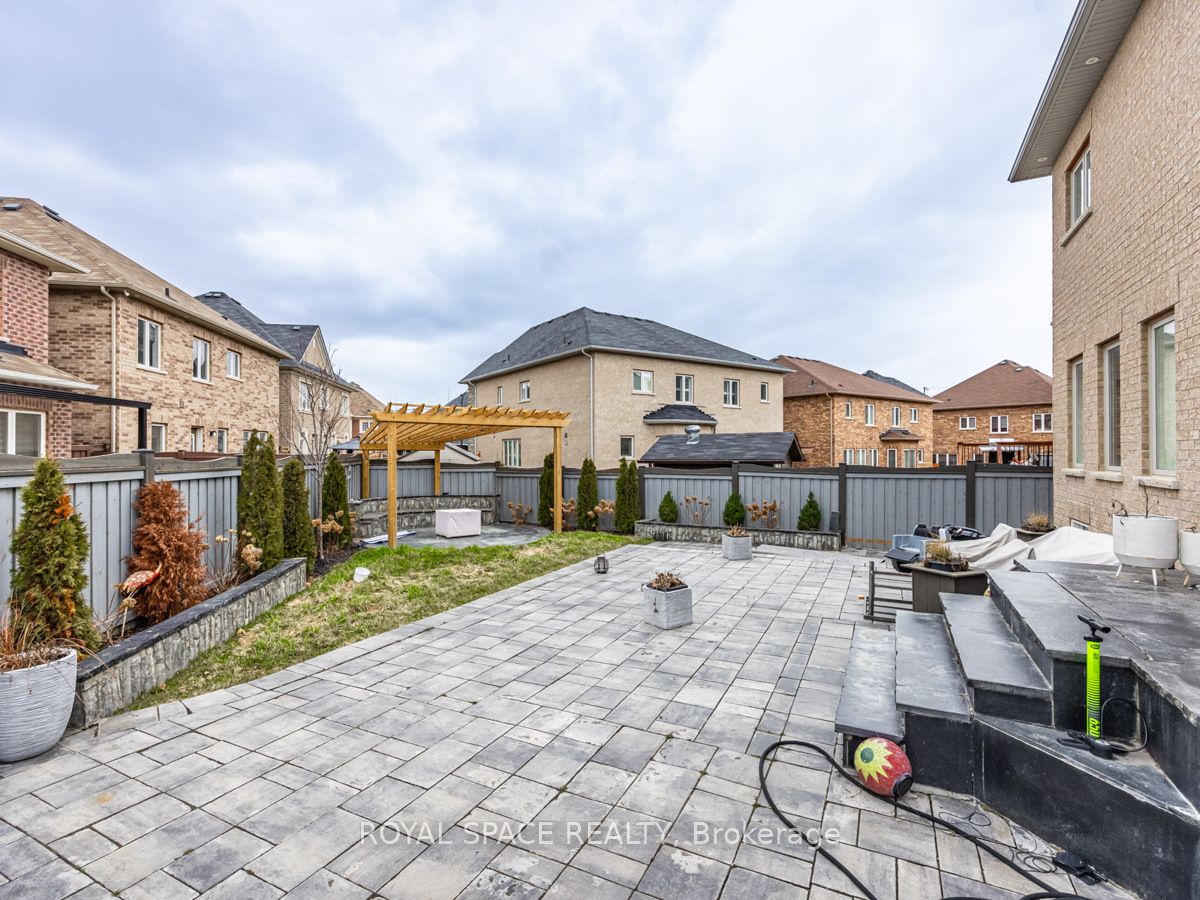 21 Belgium Crescent