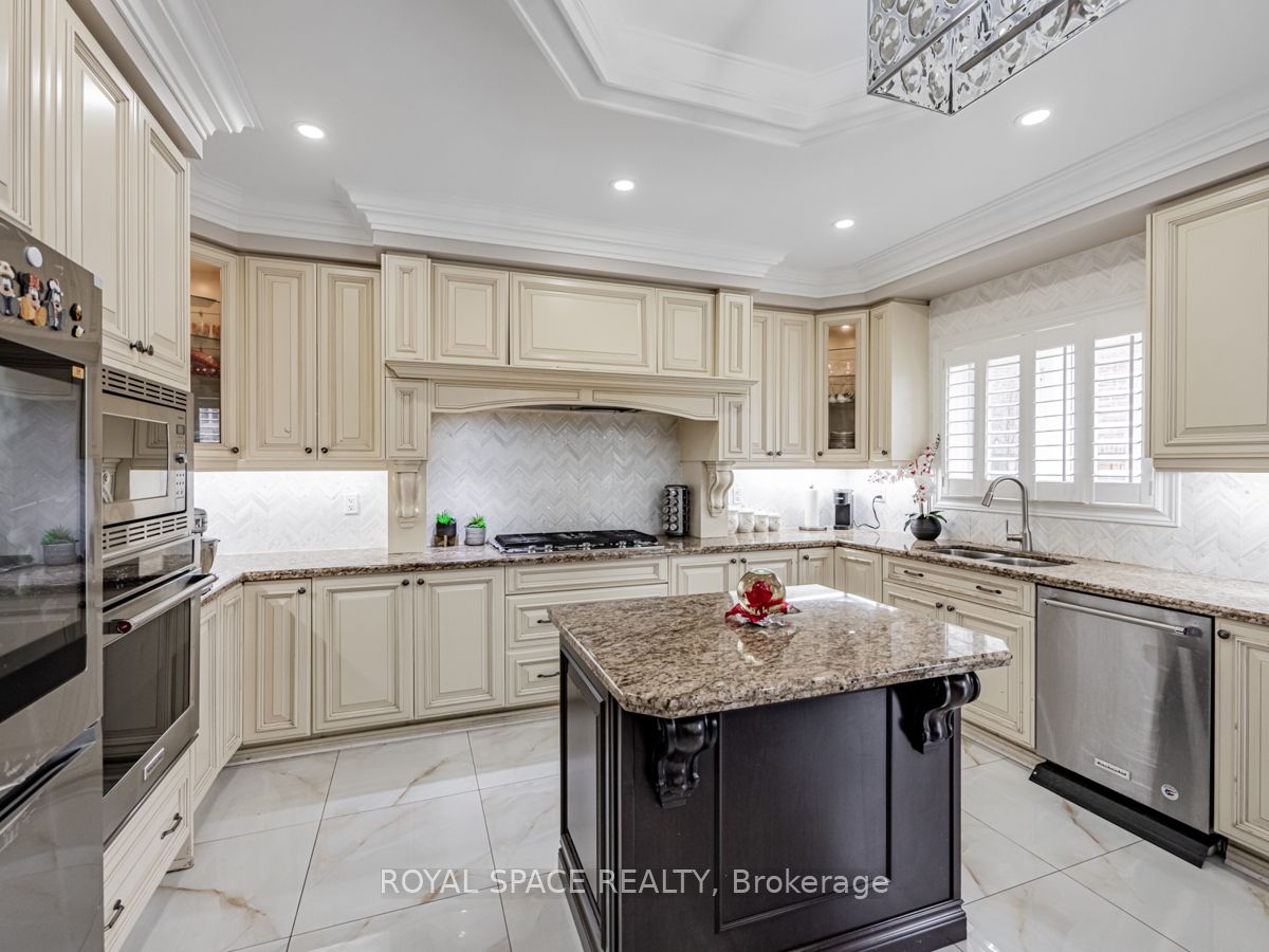 21 Belgium Crescent