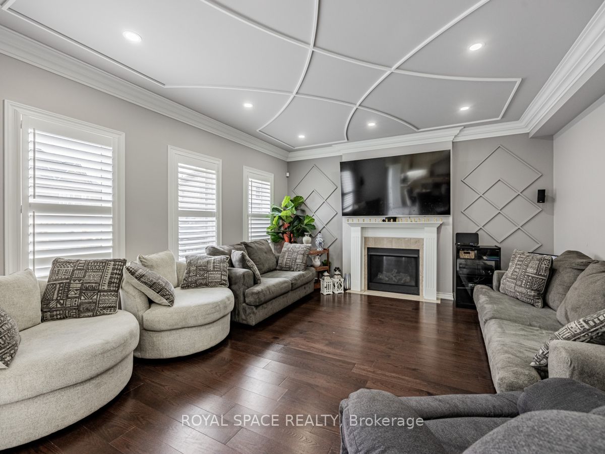 21 Belgium Crescent