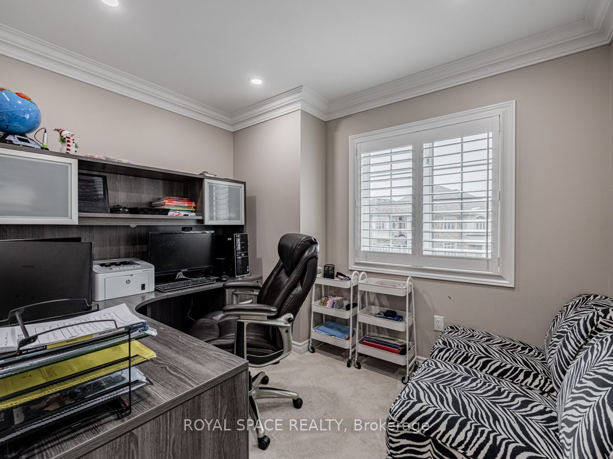 21 Belgium Crescent
