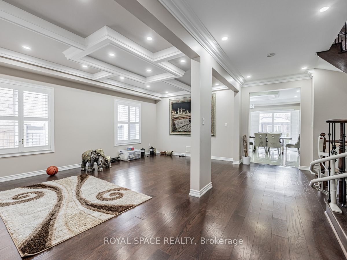 21 Belgium Crescent
