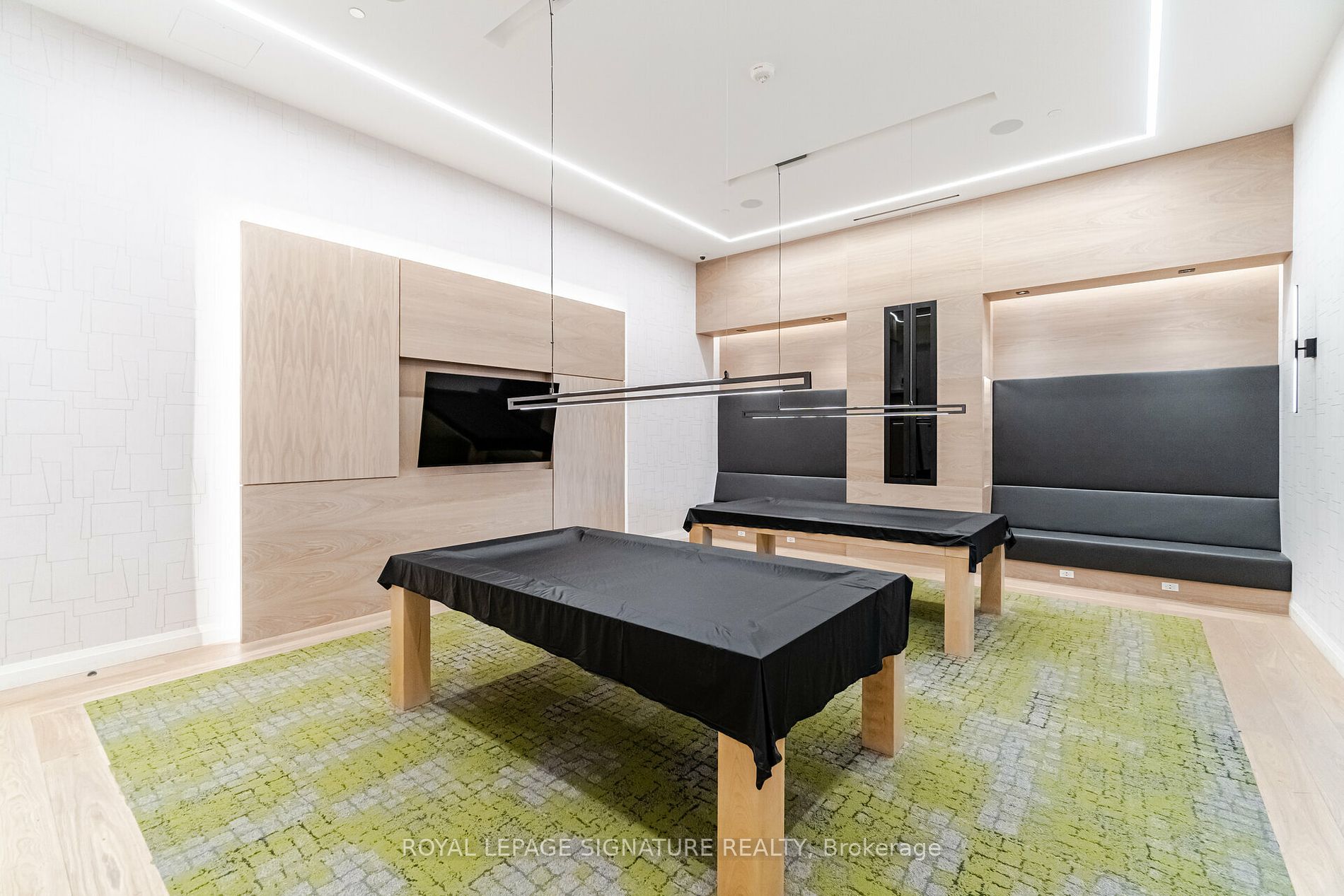 50 George Butchart Dr, #308