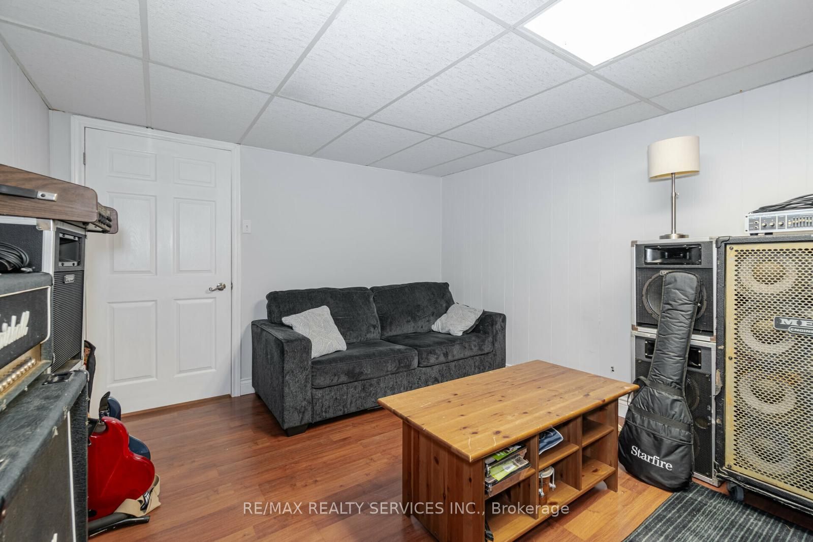 62 Ambleside Dr