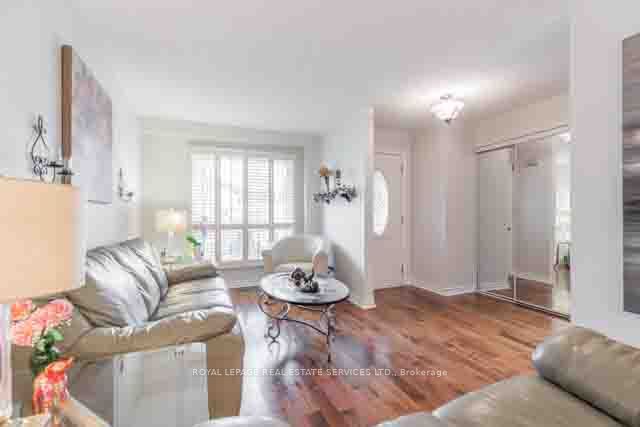 6487 Meltzer Mews