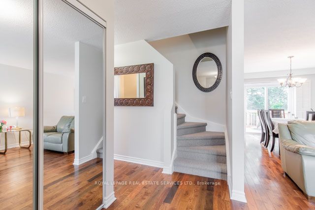 6487 Meltzer Mews