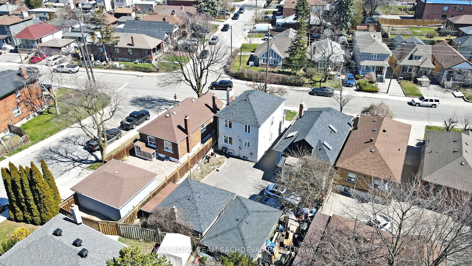 90A Bicknell Avenue