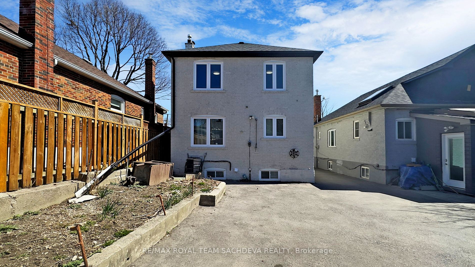 90A Bicknell Avenue