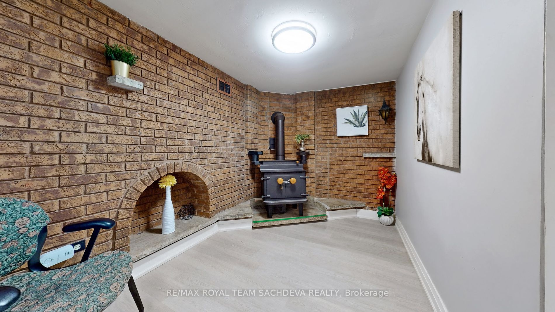 90A Bicknell Avenue